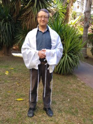 Talit - Traditional Shawl Style Talit - With Techelet - Rambam 13 disks