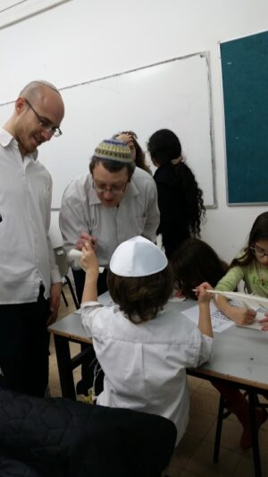 Sofer Stam - Scribe Workshop - Tefillin - Image 11