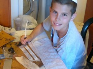Sofer Stam - Scribe Workshop - Tefillin - Image 6